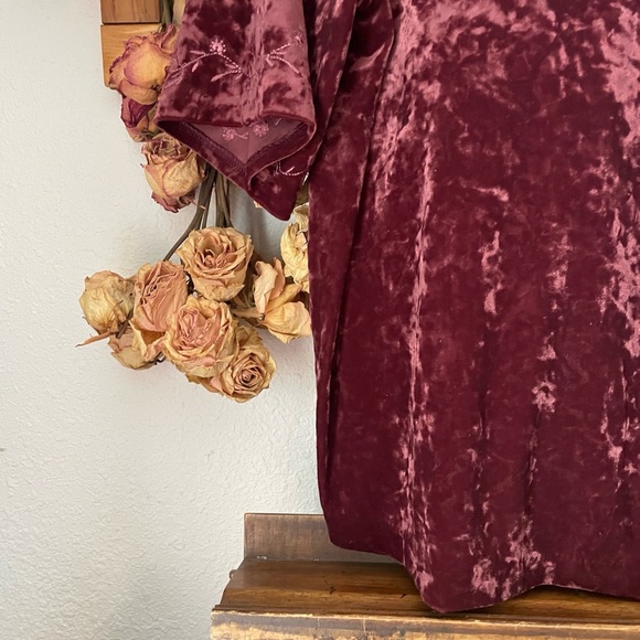 J. Jill Burgundy Velvet Blouse - Picture 3 of 4